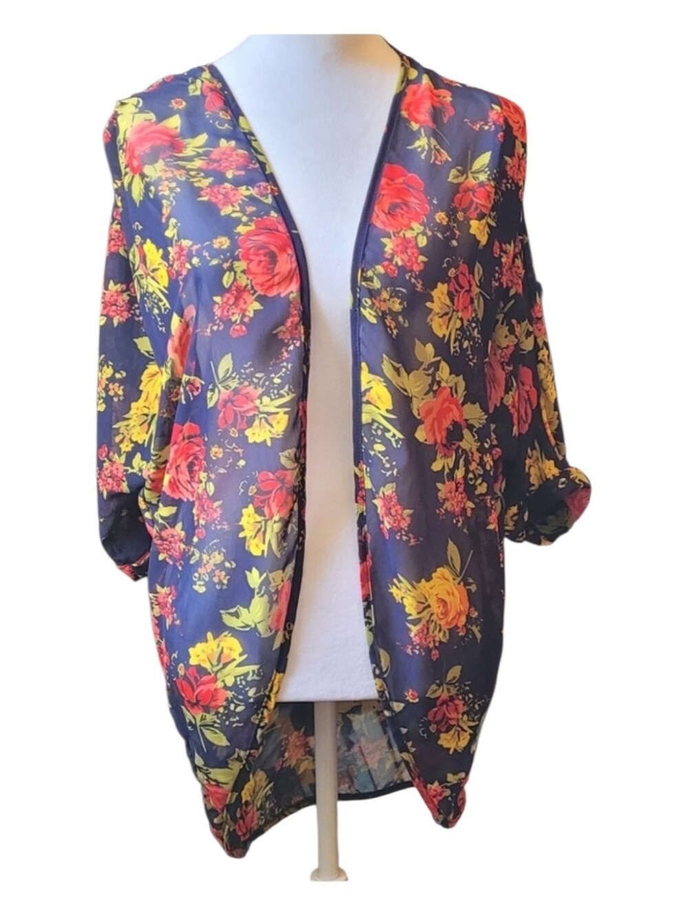 🥳5/$25!🥳 TeenBell Open Front Flowy Shirt with Red & Yellow Floral Print